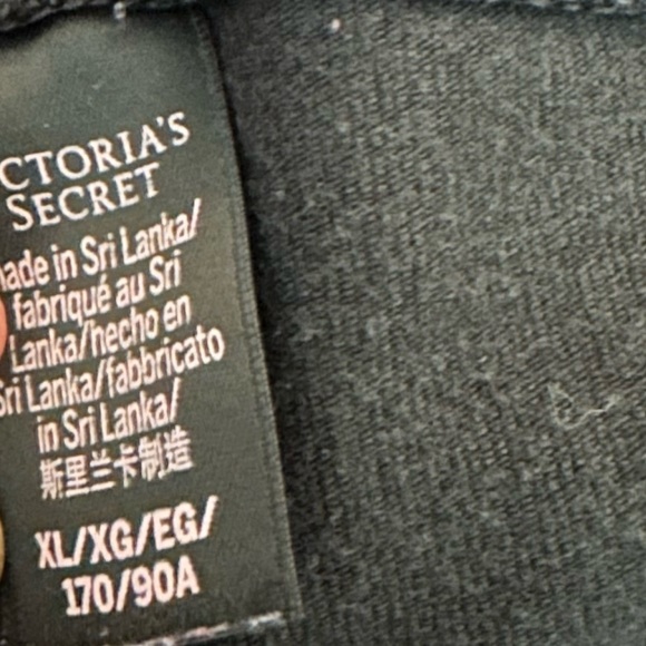 Victoria’s Secret XL 2 Pack Bottoms - Picture 9 of 9